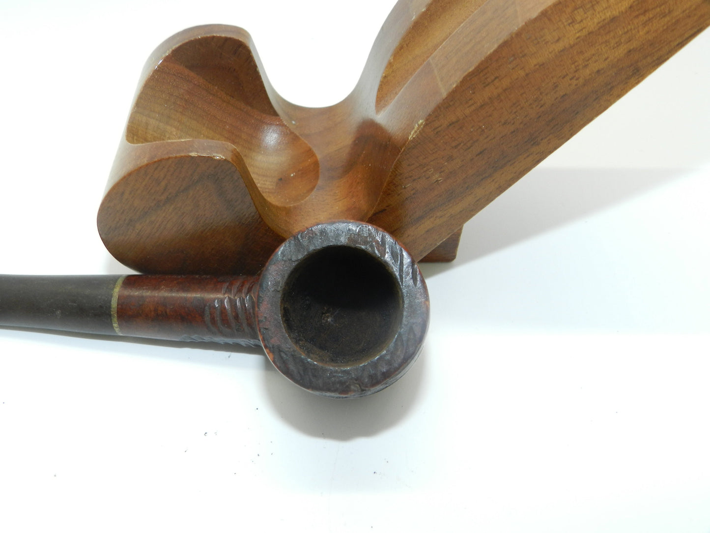 Vintage Bentley Carved Imported Briar Tobacco Pipe - Good Used Condition