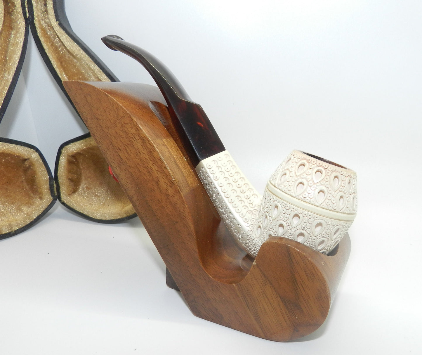 Vintage Carved Block Meerschaum Pipe -Bulldog