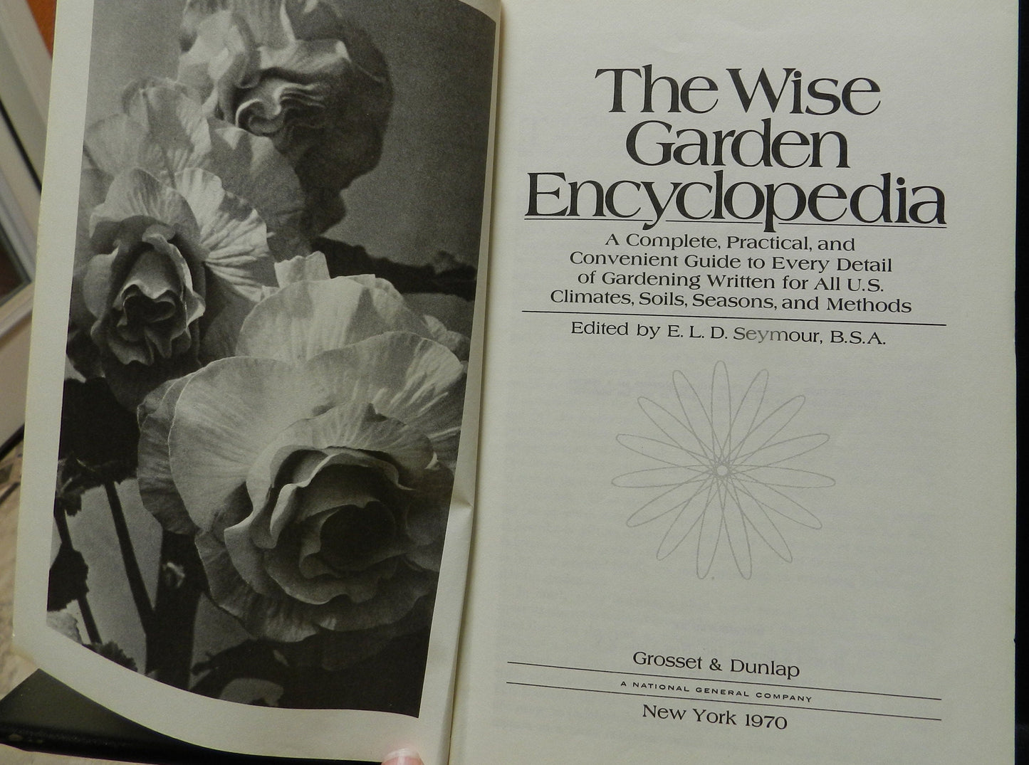 Vintage "The Wise Garden Encyclopedia"  By Seymour  New York 1970