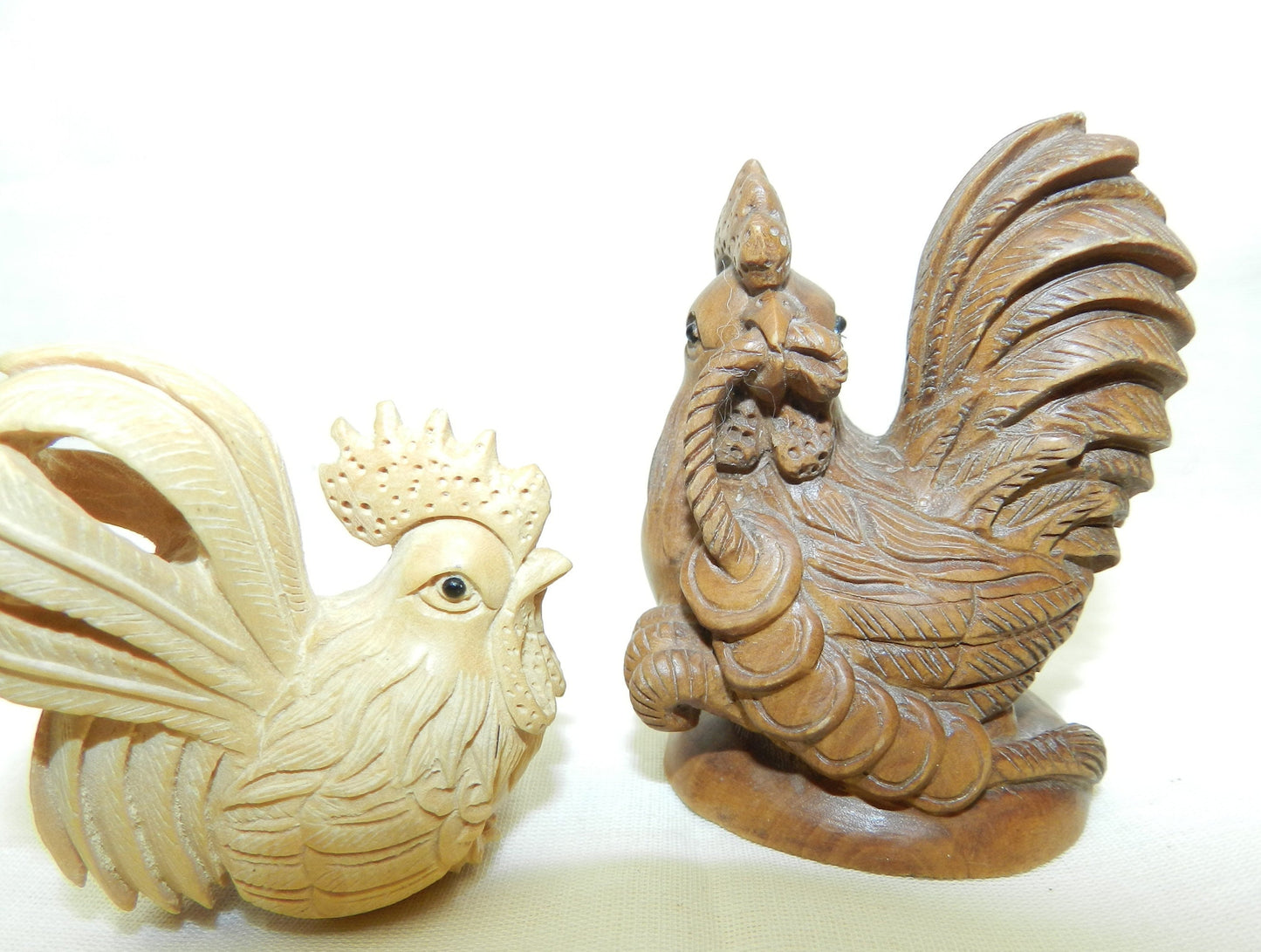 Vintage Carved Netsuke Roosters - Chickens  2 1/2"  & 1 1/2"    2 for 1