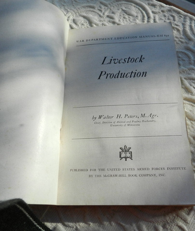 Vintage Manual "Livestock Production" EM 852  1944